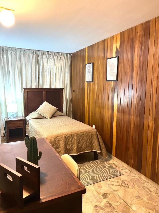 Guest house Casa Tigris Mexico City